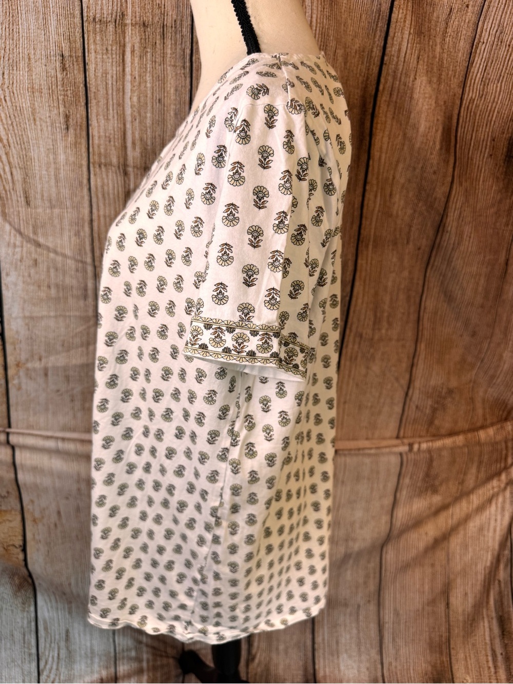 Pure Jill Scoop-Neck Tee with Tan Floral Print - Picture 4 of 11